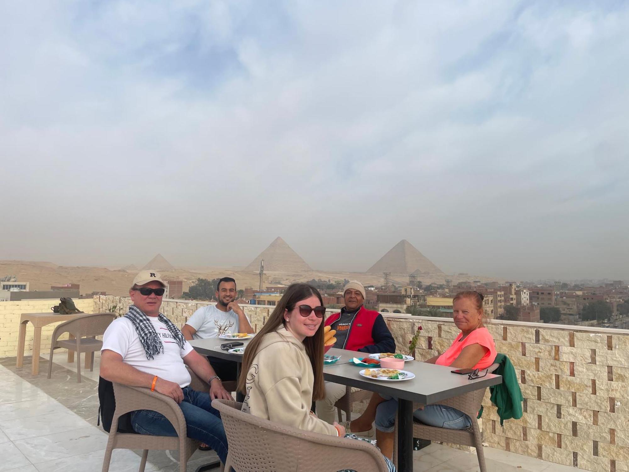 Golden Mask Pyramids Inn Kafret el-Gabal Zewnętrze zdjęcie
